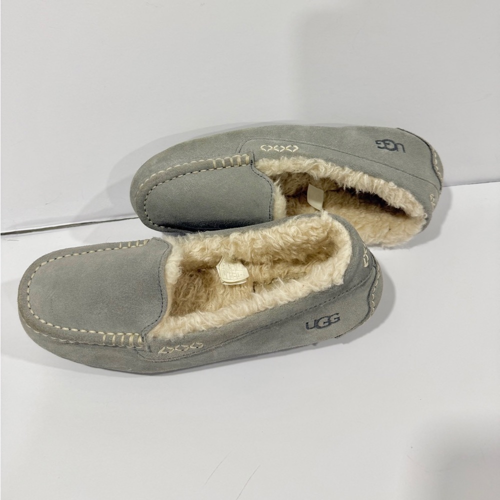 UGG Ansley Slippers Womens 8 Gray Suede Shearling Lined Moccasin - Picture 3 of 8